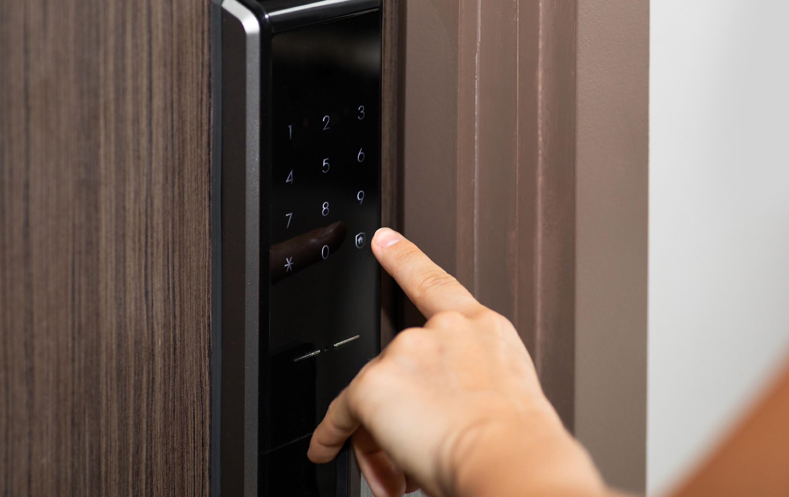 Dwln Blog Sliding Door Smart Lock Artboard 10 2x
